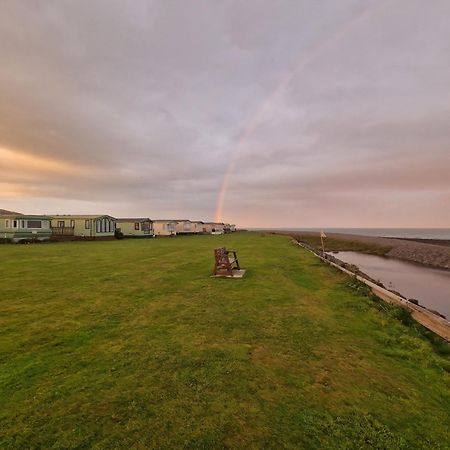 Bayview At Pengarreg Hotell Llanrhystyd Eksteriør bilde