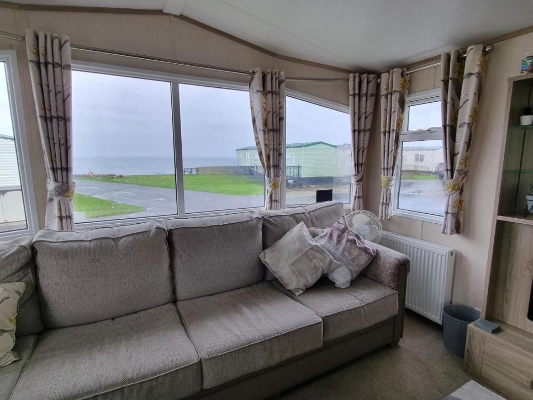 Bayview At Pengarreg Hotell Llanrhystyd Eksteriør bilde