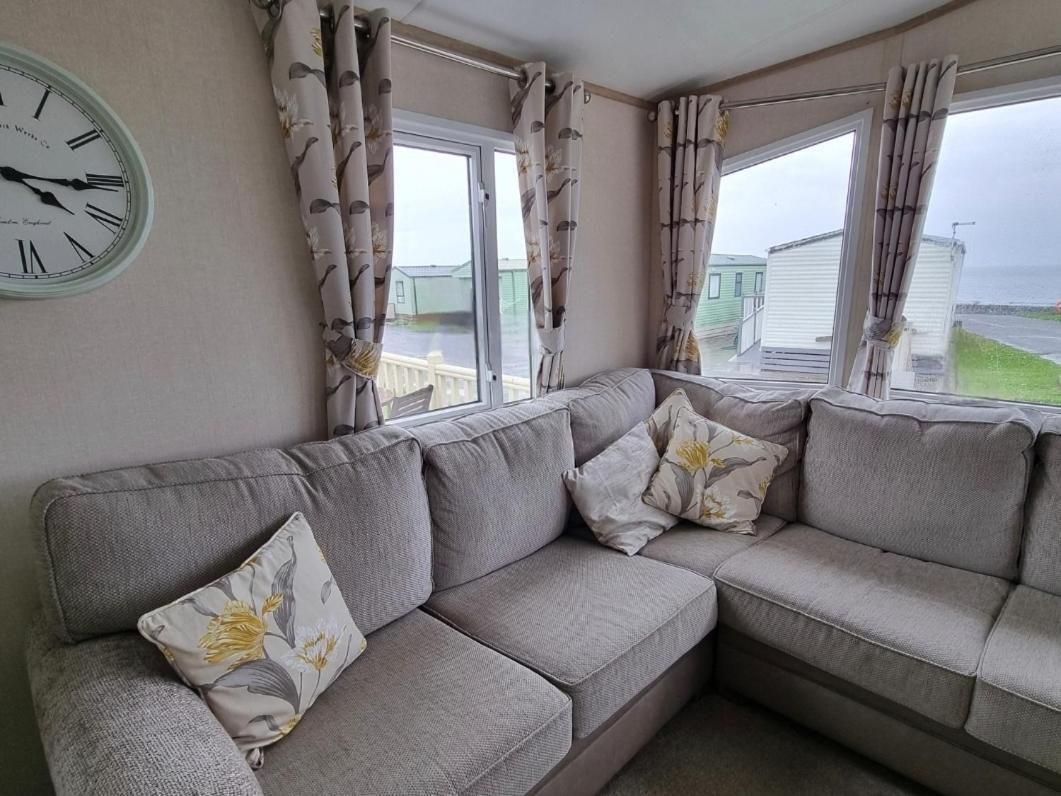 Bayview At Pengarreg Hotell Llanrhystyd Eksteriør bilde