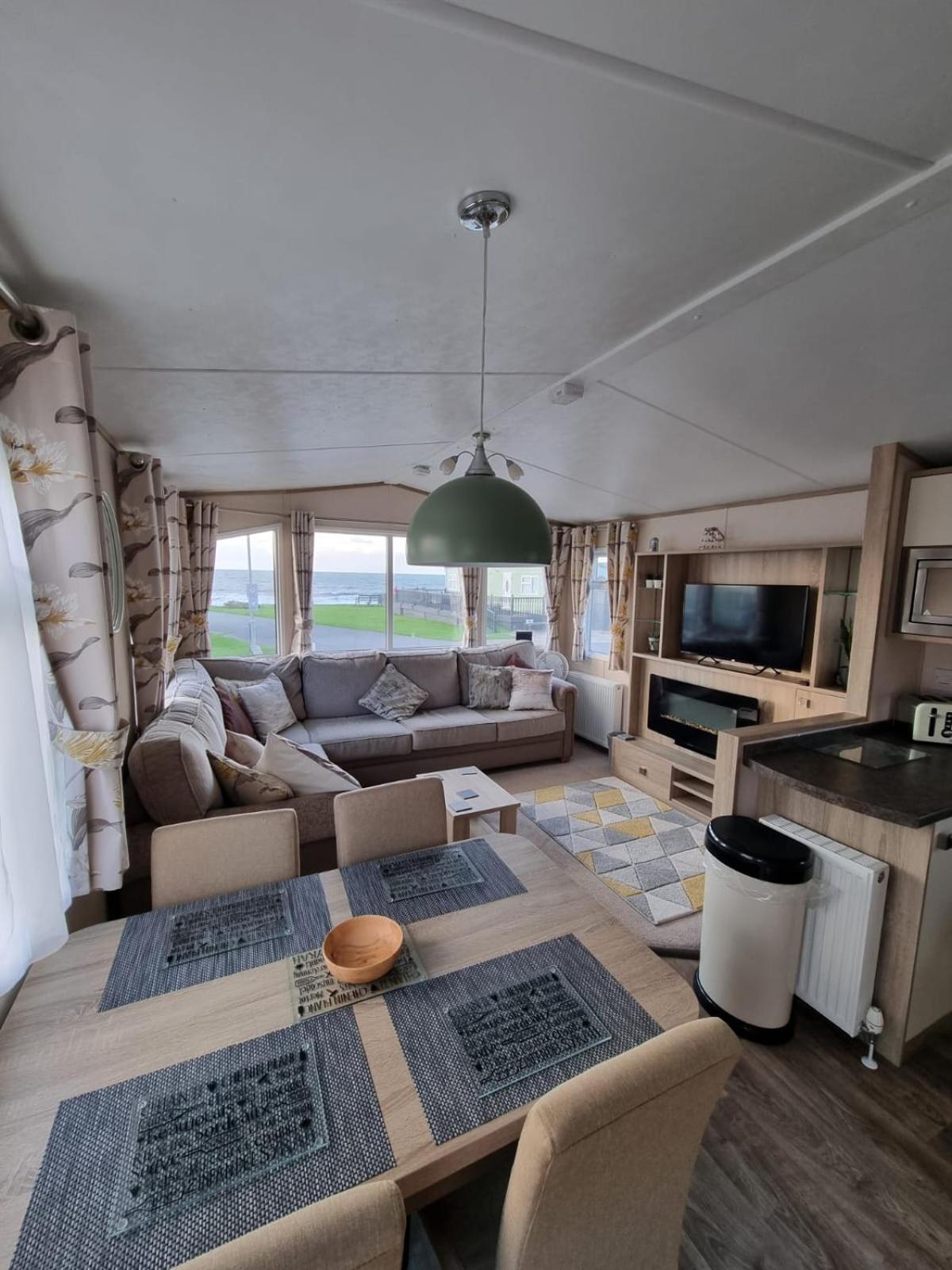 Bayview At Pengarreg Hotell Llanrhystyd Rom bilde